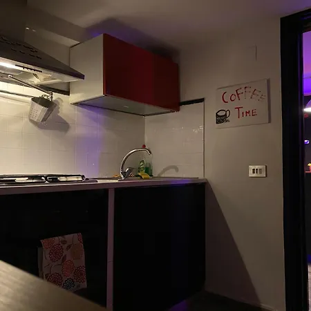 Amedeo Metro Loft Centro Apartament Neapol
