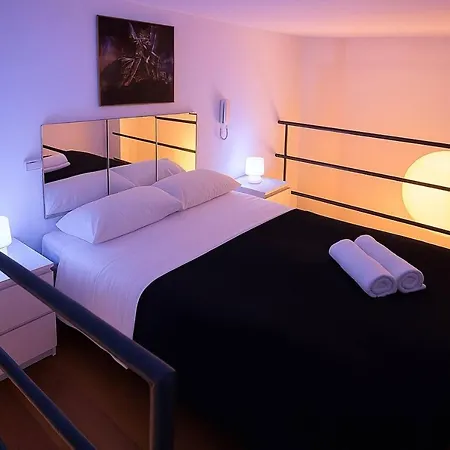 公寓 Amedeo Metro Loft Centro