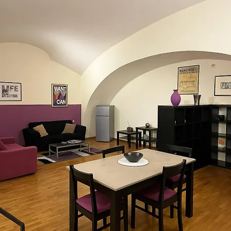 Amedeo Metro Loft Centro 公寓